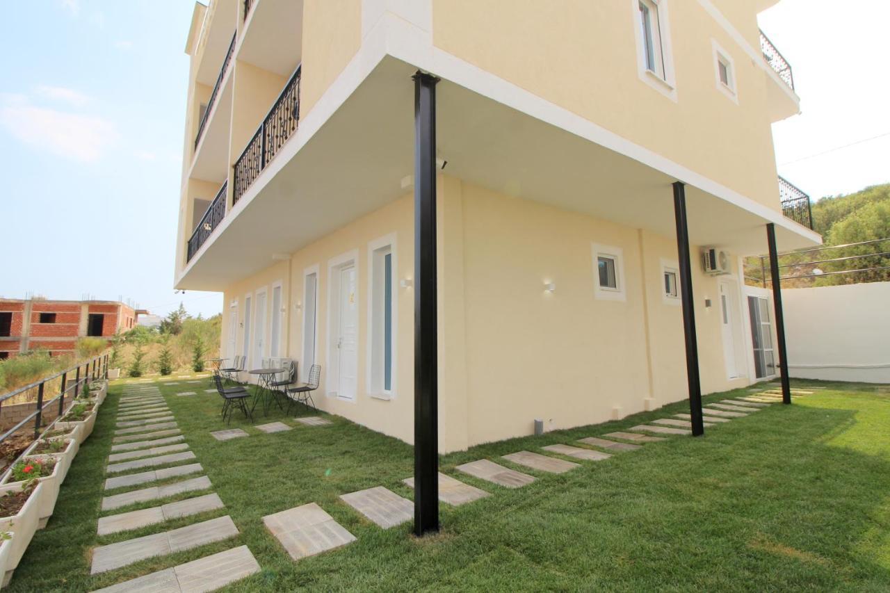 Golden Hill Ksamil Hotel Exterior photo